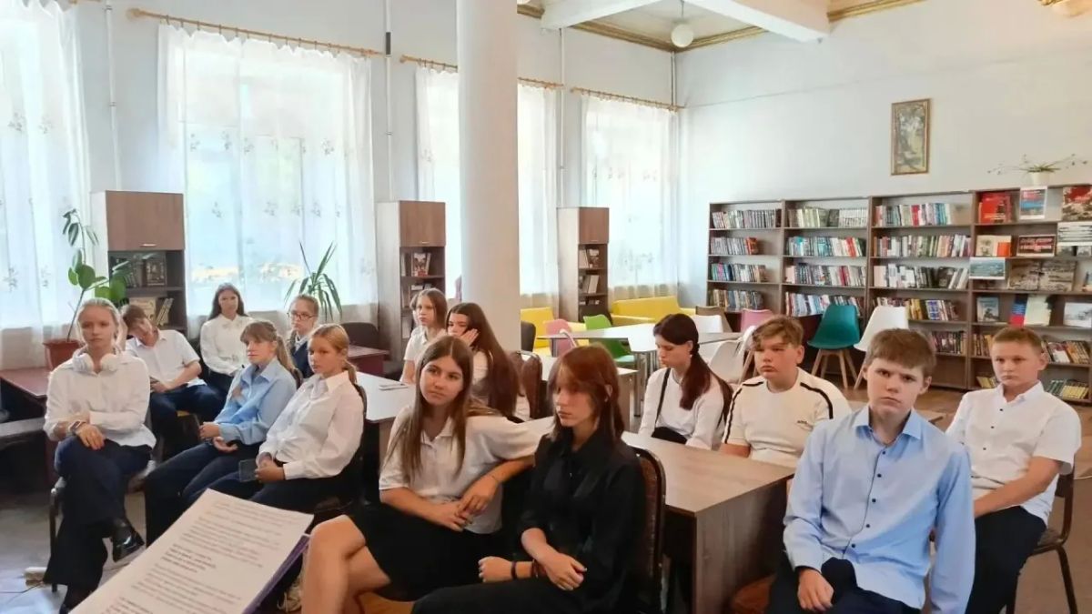 8 сентября мы отмечаем знаменательную дату – День освобождения Донбасса - с чувством гордости и благодарности к тем, кто отстоял свободу и целостность нашей Родины 8 сентября мы отмечаем знаменательную дату – День освобождения Донбасса - с чувством гордости и благодарности к тем, кто отстоял свободу и целостность нашей Родины