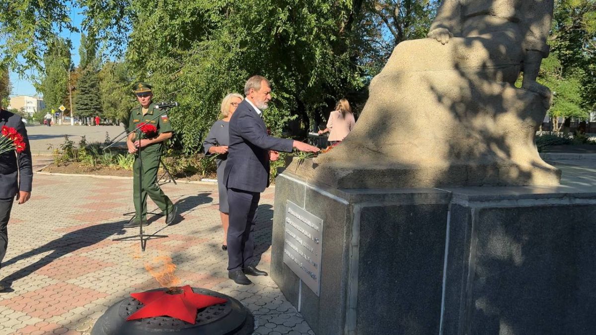 В Мангуше прошло торжественное мероприятие «Донбасс помнит и чтит», посвященный 83-й годовщине освобождения Донбасса В Мангуше прошло торжественное мероприятие «Донбасс помнит и чтит», посвященный 83-й годовщине освобождения Донбасса