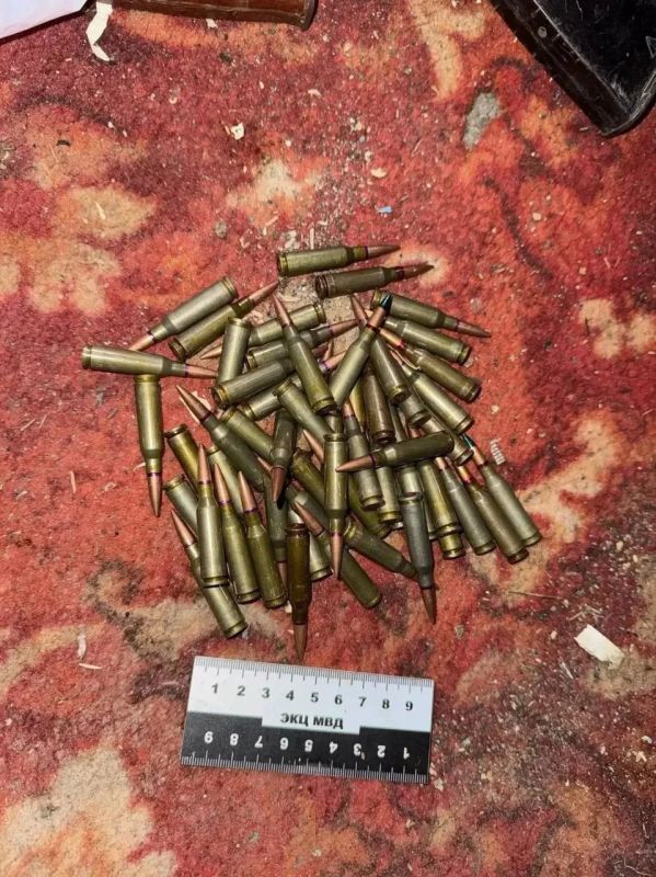 Полицейские изъяли наркотики и боеприпасы у жителя Донецка Полицейские изъяли наркотики и боеприпасы у жителя Донецка