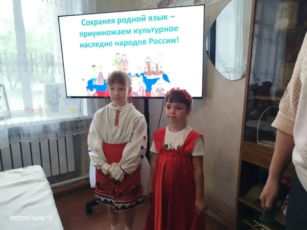 8 сентября наша страна впервые официально отмечает День языков народов Российской Федерации 8 сентября наша страна впервые официально отмечает День языков народов Российской Федерации