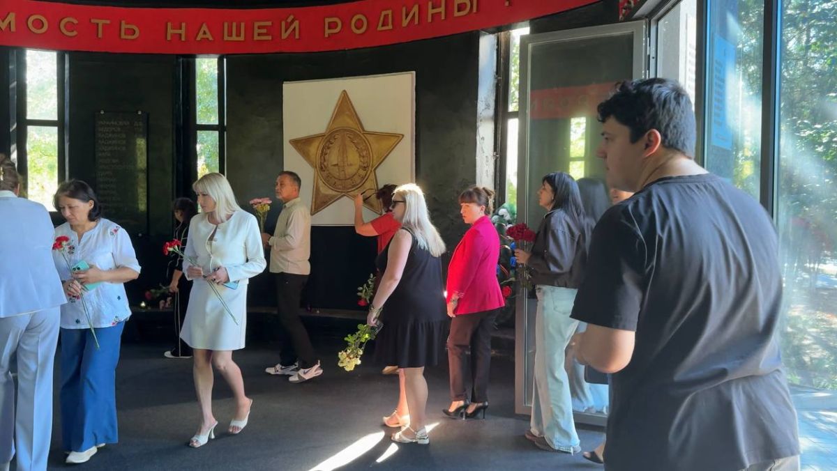 В Мангуше прошло торжественное мероприятие «Донбасс помнит и чтит», посвященный 83-й годовщине освобождения Донбасса В Мангуше прошло торжественное мероприятие «Донбасс помнит и чтит», посвященный 83-й годовщине освобождения Донбасса