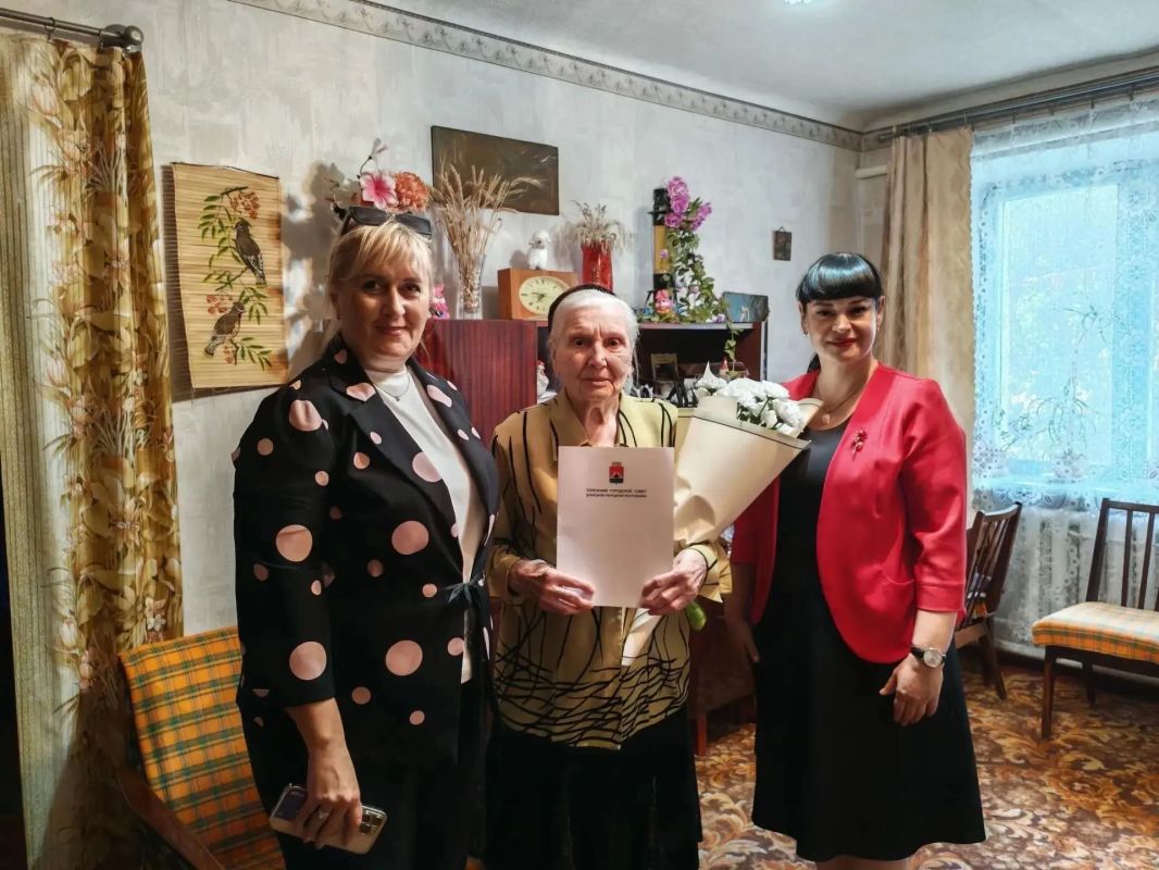 90 лет мудрости в День освобождения Донбасса 90 лет мудрости в День освобождения Донбасса
