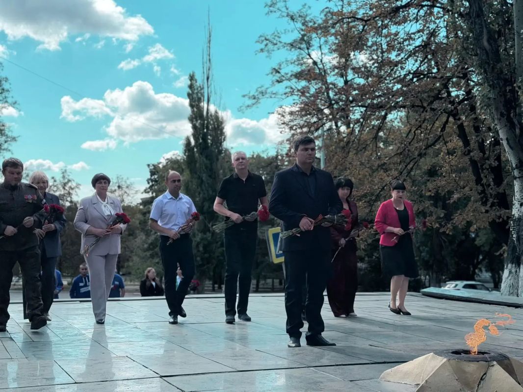 8 сентября – важнейшая дата в героической истории Донбасса, навечно вписанная в летопись нашего края 8 сентября – важнейшая дата в героической истории Донбасса, навечно вписанная в летопись нашего края