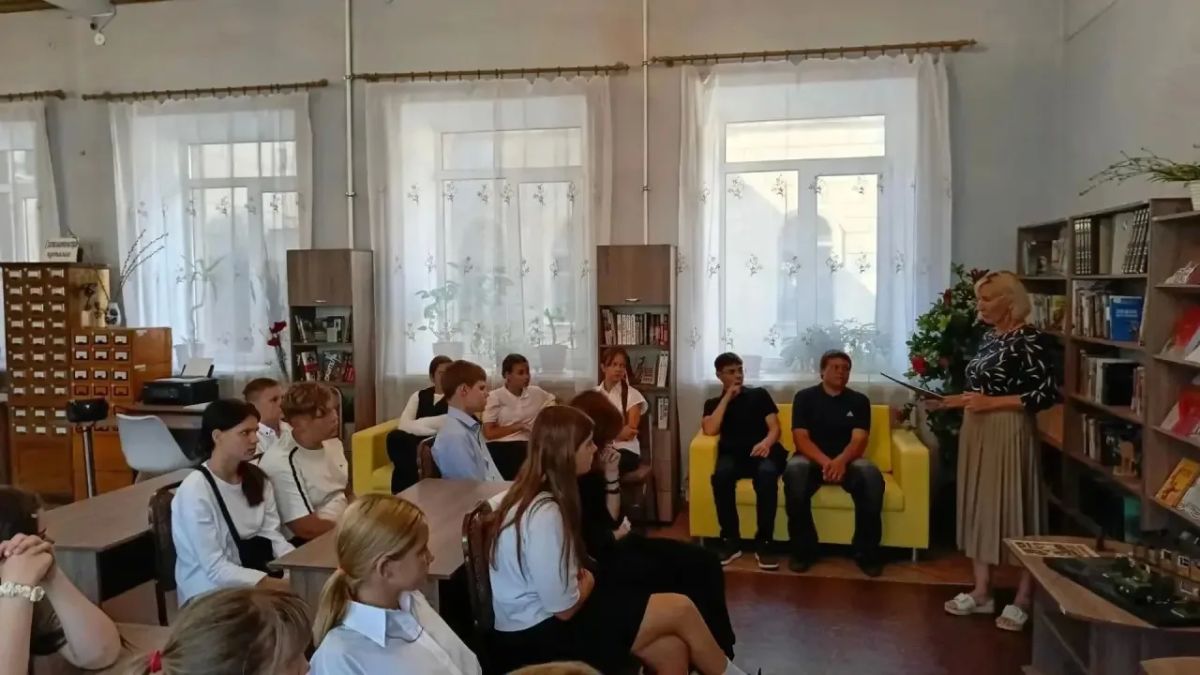 8 сентября мы отмечаем знаменательную дату – День освобождения Донбасса - с чувством гордости и благодарности к тем, кто отстоял свободу и целостность нашей Родины 8 сентября мы отмечаем знаменательную дату – День освобождения Донбасса - с чувством гордости и благодарности к тем, кто отстоял свободу и целостность нашей Родины