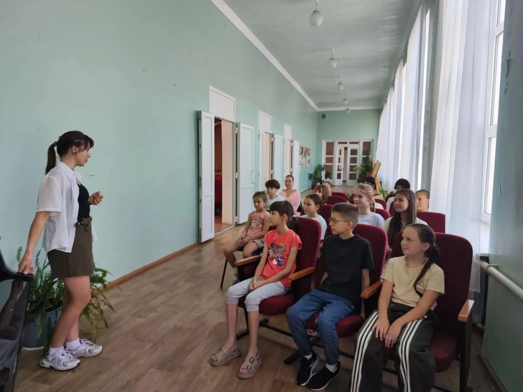В учреждениях культуры Снежного прошли памятные мероприятия ко Дню освобождения Донбасса В учреждениях культуры Снежного прошли памятные мероприятия ко Дню освобождения Донбасса