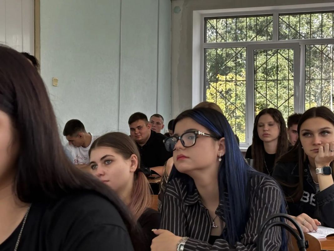 В ДГУЮ Минюста России прошла лекция на тему: "Выборы 2026: твой голос — твоё будущее" В ДГУЮ Минюста России прошла лекция на тему: "Выборы 2026: твой голос — твоё будущее"