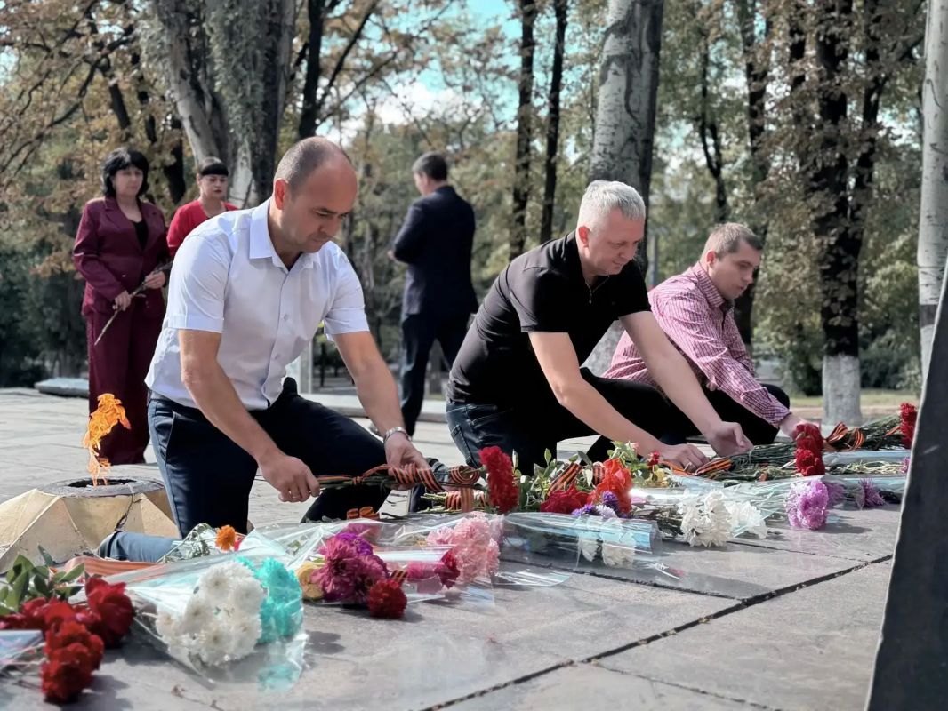 8 сентября – важнейшая дата в героической истории Донбасса, навечно вписанная в летопись нашего края 8 сентября – важнейшая дата в героической истории Донбасса, навечно вписанная в летопись нашего края