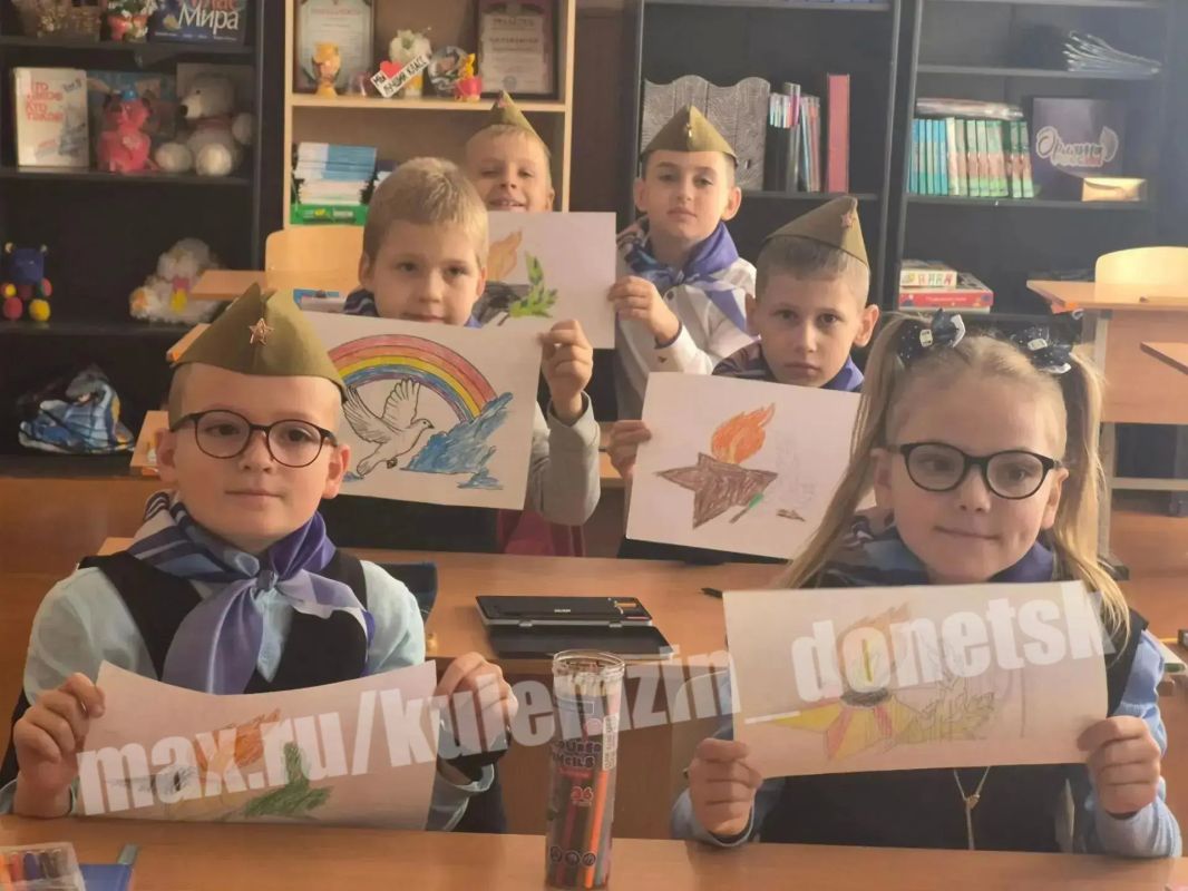 Алексей Кулемзин: День освобождения Донбасса - праздник, символизирующий мужество, стойкость и несгибаемую волю наших предков, отдавших свои жизни при освобождении городов и поселков Донбасса Алексей Кулемзин: День освобождения Донбасса - праздник, символизирующий мужество, стойкость и несгибаемую волю наших предков, отдавших свои жизни при освобождении городов и поселков Донбасса