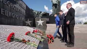 Константин Кузьмин: Дорогие земляки! С Днем освобождения Донбасса!