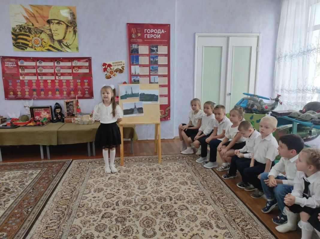 В Кировском проходят мероприятия ко Дню освобождения Донбасса от немецко-фашистских захватчиков В Кировском проходят мероприятия ко Дню освобождения Донбасса от немецко-фашистских захватчиков
