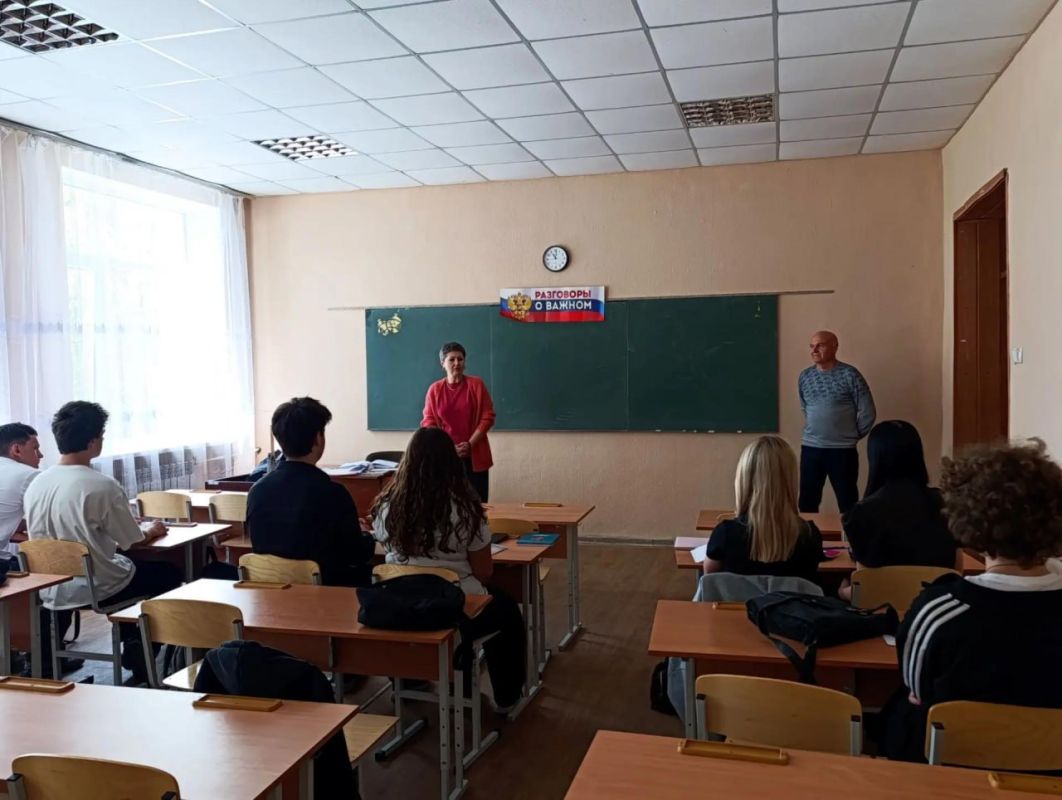 Иван Адамец: Безопасность — в приоритете: открытый диалог со старшеклассниками! Иван Адамец: Безопасность — в приоритете: открытый диалог со старшеклассниками!