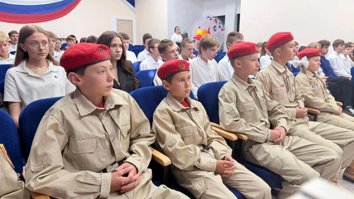 В Кировском проходят мероприятия ко Дню освобождения Донбасса от немецко-фашистских захватчиков В Кировском проходят мероприятия ко Дню освобождения Донбасса от немецко-фашистских захватчиков