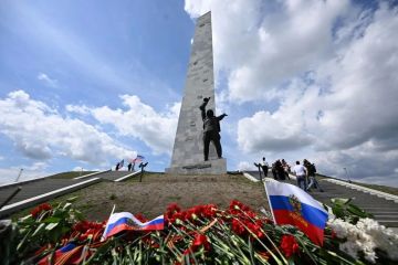 Александр Шатов: Поздравление по случаю Дня освобождения Донбасса от немецко-фашистских захватчиков