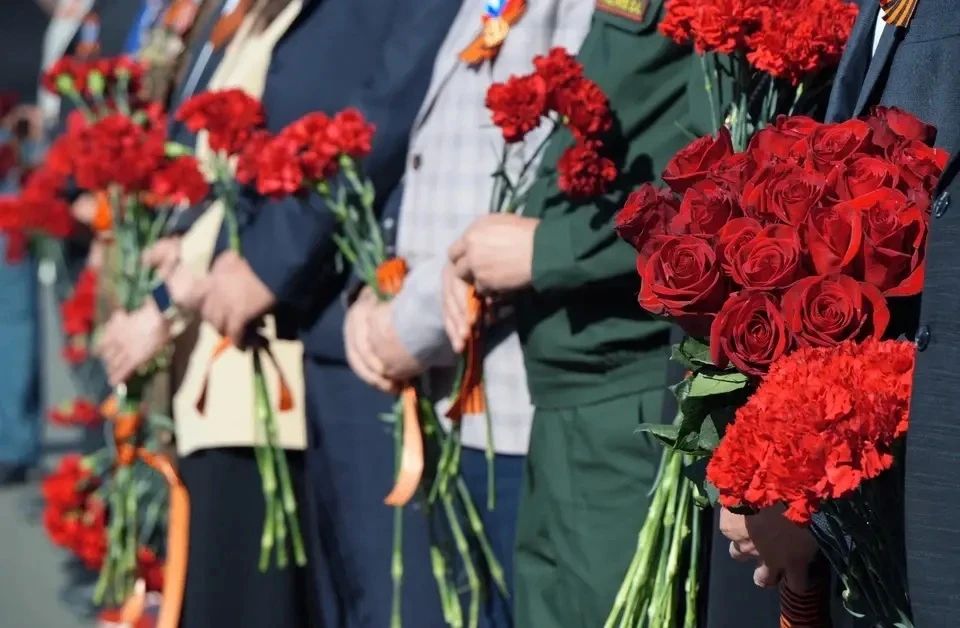 В Мариуполе отметили День освобождения Донбасса В Мариуполе отметили День освобождения Донбасса