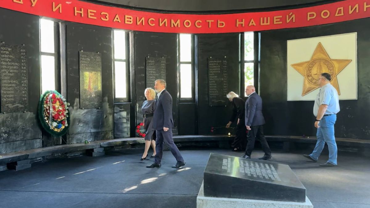 В Мангуше прошло торжественное мероприятие «Донбасс помнит и чтит», посвященный 83-й годовщине освобождения Донбасса В Мангуше прошло торжественное мероприятие «Донбасс помнит и чтит», посвященный 83-й годовщине освобождения Донбасса
