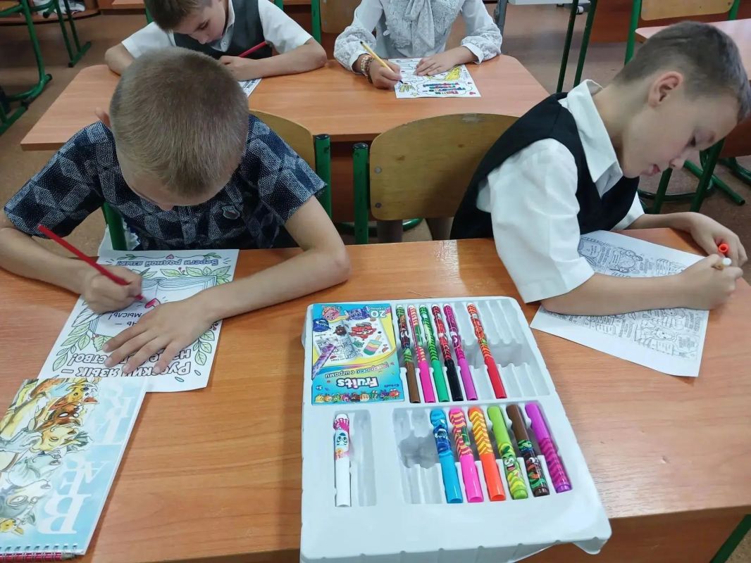 «Могучий и великий русский язык»: как воспитанники «Ростка» проверяли знания в интеллектуальной викторине «Могучий и великий русский язык»: как воспитанники «Ростка» проверяли знания в интеллектуальной викторине