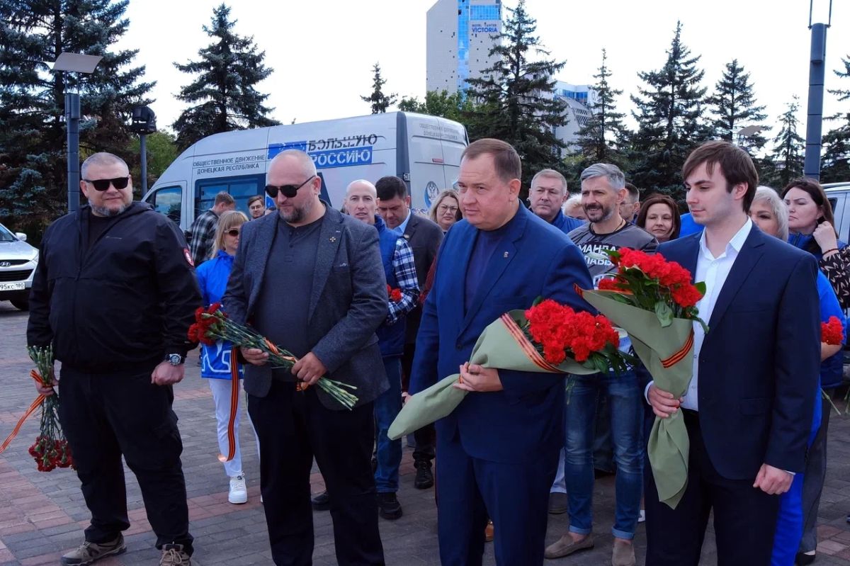Донбасс помнит своих освободителей Донбасс помнит своих освободителей