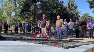 ������� �������: �������, 8 ��������, ������ ������� � �������� �����������, ����������� 83-� ��������� ������������ �������� �� �������-���������� �����������
