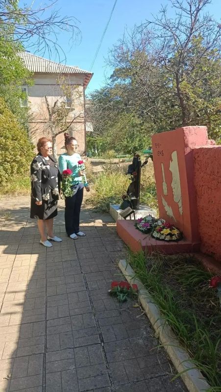 Сегодня в Старобешевском муниципальном округе прошли памятные мероприятия, приуроченные к Дню освобождения Донбасса от немецко-фашистских захватчиков Сегодня в Старобешевском муниципальном округе прошли памятные мероприятия, приуроченные к Дню освобождения Донбасса от немецко-фашистских захватчиков