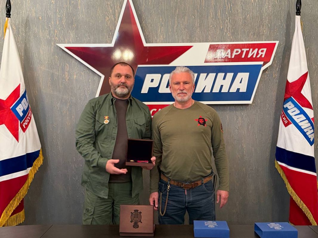 Сегодня в исполкоме ПАРТИИ «РОДИНА» состоялось по-настоящему значимое и торжественное событие Сегодня в исполкоме ПАРТИИ «РОДИНА» состоялось по-настоящему значимое и торжественное событие