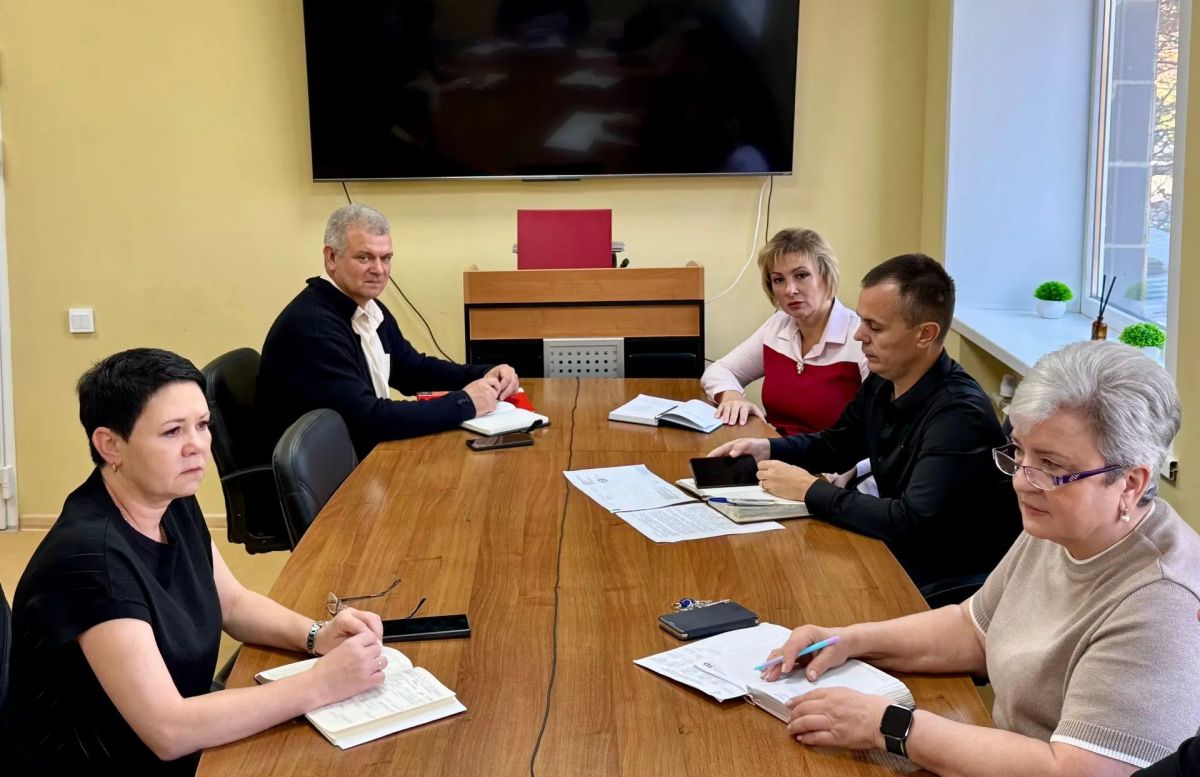 Глава округа Алексей Черкашин провел оперативное совещание по актуальным вопросам округа Глава округа Алексей Черкашин провел оперативное совещание по актуальным вопросам округа