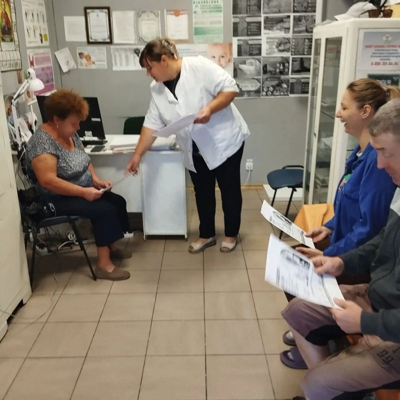 Заведующая Богдановским ФП провела беседу с населением на тему: "Факторы, способствующие формированию зависимости от употребления алкоголя" Заведующая Богдановским ФП провела беседу с населением на тему: "Факторы, способствующие формированию зависимости от употребления алкоголя"