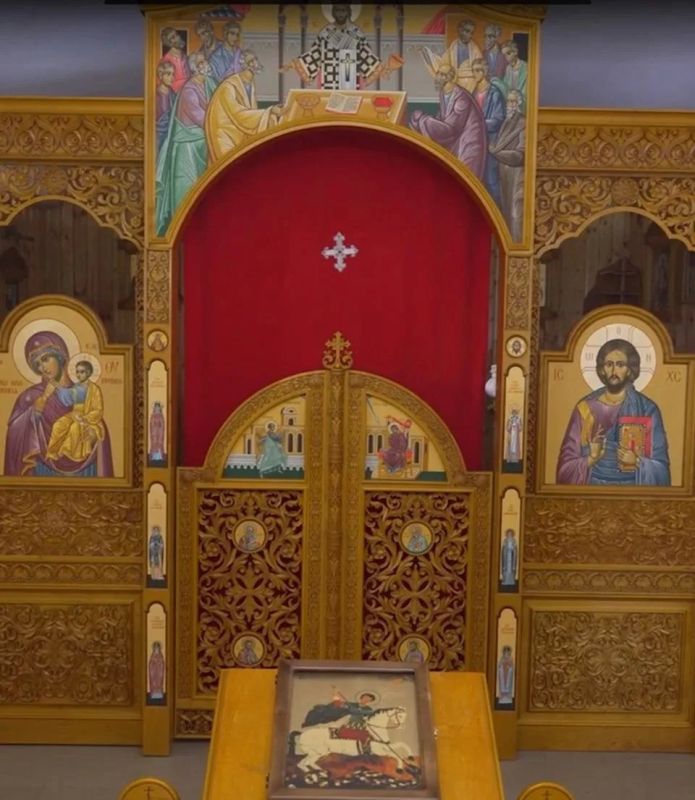 Икону Георгия Победоносца с частицей мощей передали в дар храму в Донецке Икону Георгия Победоносца с частицей мощей передали в дар храму в Донецке