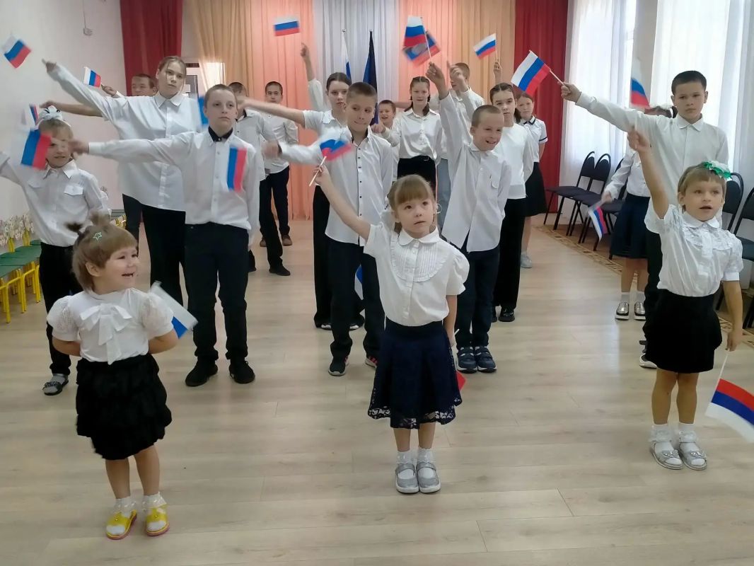 Сохраняя память: тематическая программа для несовершеннолетних в рамках проекта «Крепкая семья» Сохраняя память: тематическая программа для несовершеннолетних в рамках проекта «Крепкая семья»
