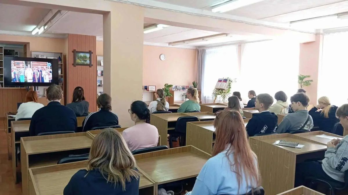 Этнолингвистический калейдоскоп «Языки народов России — богатство страны» Этнолингвистический калейдоскоп «Языки народов России — богатство страны»