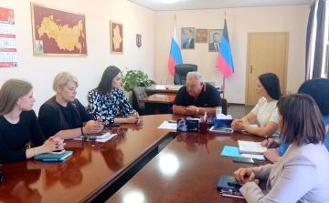Муниципалитет. Открытый диалог: Уполномоченный по правам ребёнка в ДНР Таисия Чернявская с рабочим визитом посетила Енакиево