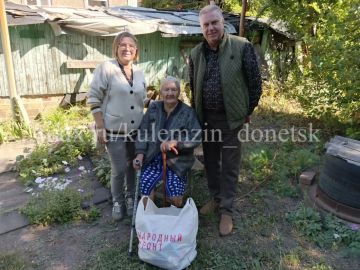 Алексей Кулемзин: Ко Дню освобождения Донбасса Спартаковский территориальный сектор администрации г.о. Донецк совместно с Народным фронтом передали продуктовые наборы участникам и детям войны