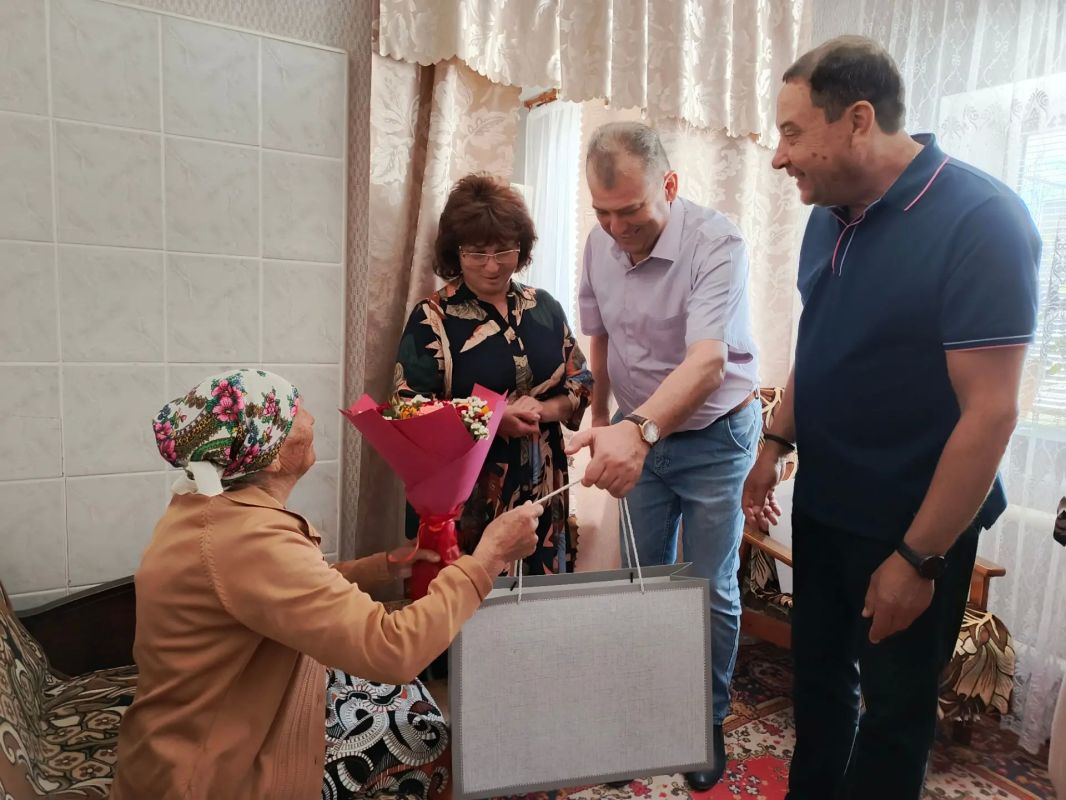 Константин Зинченко: С теплом и уважением: юбилей ветерана труда и войны Константин Зинченко: С теплом и уважением: юбилей ветерана труда и войны