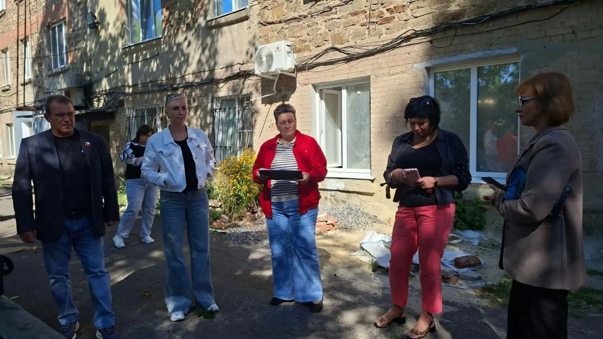 Денис Зубов: СХОД ГРАЖДАН. 09 сентября в городском округе Иловайск состоялась встреча жителей с главой муниципального образования городской округ Иловайск Александром Васильевичем Кузнецовым Денис Зубов: СХОД ГРАЖДАН. 09 сентября в городском округе Иловайск состоялась встреча жителей с главой муниципального образования городской округ Иловайск Александром Васильевичем Кузнецовым