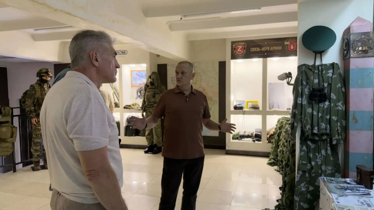 Дмитрий Огилец: Провел экскурсию в Доме Ветерана для ветеранов пограничных войск Дмитрий Огилец: Провел экскурсию в Доме Ветерана для ветеранов пограничных войск