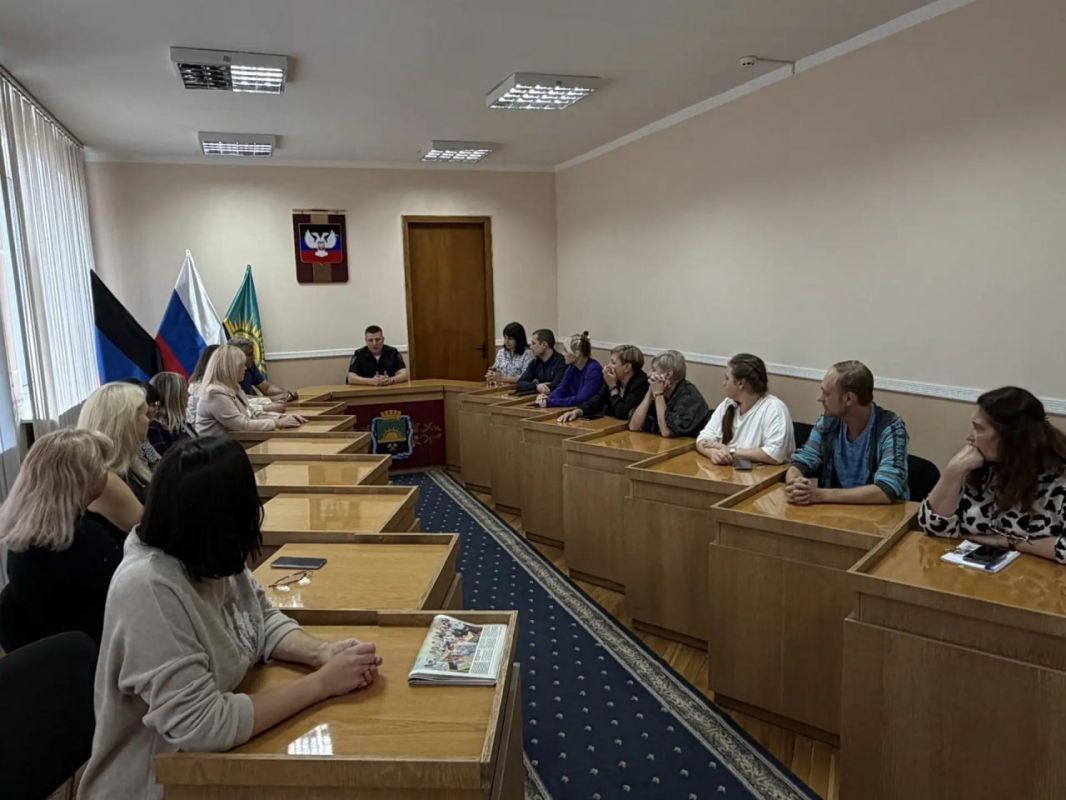 В Донецке полицейские задержали мужчину за хранение и культивирование наркосодержащих растений В Донецке полицейские задержали мужчину за хранение и культивирование наркосодержащих растений