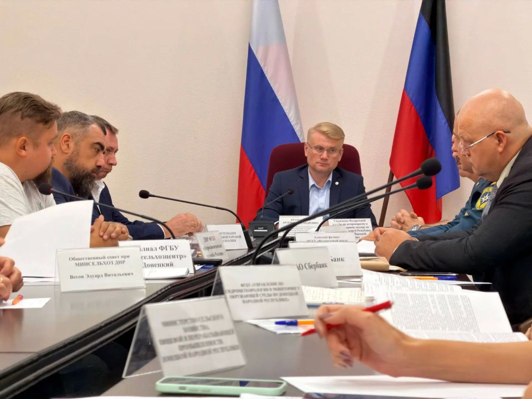 Артем Крамаренко: На Республиканском агрономическом совещании обсудили предварительные итоги уборочной и подготовку к осеннему севу Артем Крамаренко: На Республиканском агрономическом совещании обсудили предварительные итоги уборочной и подготовку к осеннему севу