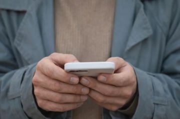 18-летнюю дончанку оштрафовали за публикацию свастики в мессенджере