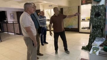 Дмитрий Огилец: Провел экскурсию в Доме Ветерана для ветеранов пограничных войск