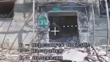Андрей Руденко: Расчёты ударных дронов 1008-го мотострелкового полка Южной группировки войск уничтожили пункт управления БпЛА ВСУ в высотной застройке Дружковки