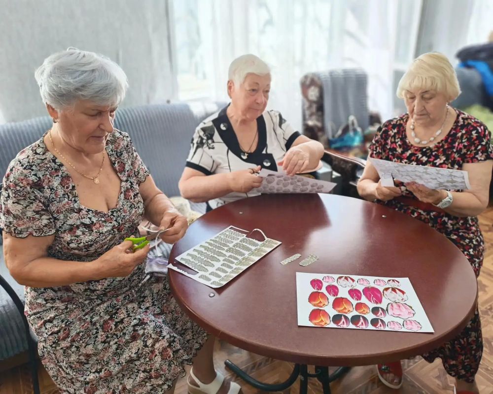В Советском районе состоялась акция «Макеевка в цветах», приуроченная к 336-летию рождения города