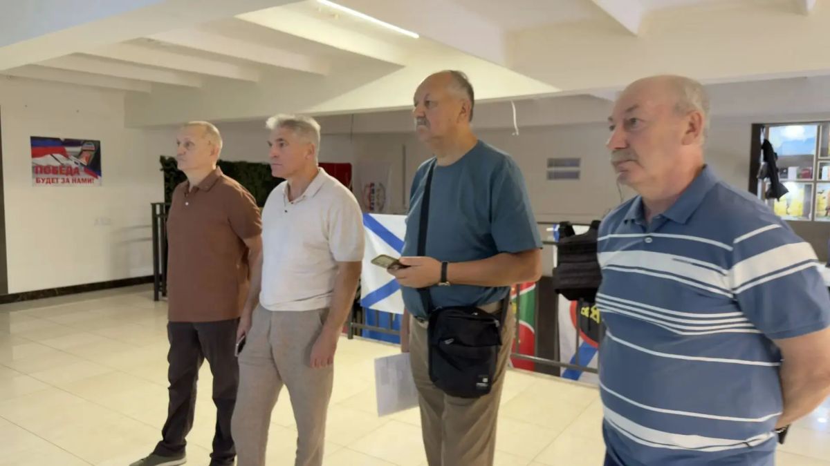 Дмитрий Огилец: Провел экскурсию в Доме Ветерана для ветеранов пограничных войск Дмитрий Огилец: Провел экскурсию в Доме Ветерана для ветеранов пограничных войск