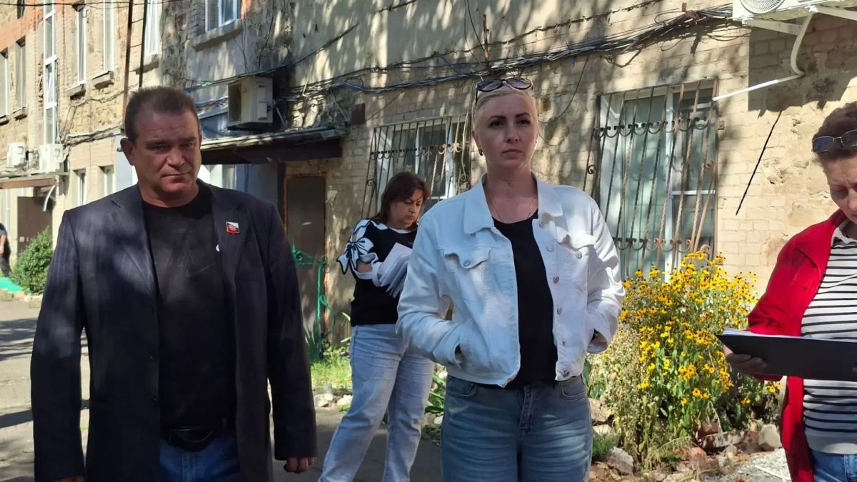 Денис Зубов: СХОД ГРАЖДАН. 09 сентября в городском округе Иловайск состоялась встреча жителей с главой муниципального образования городской округ Иловайск Александром Васильевичем Кузнецовым Денис Зубов: СХОД ГРАЖДАН. 09 сентября в городском округе Иловайск состоялась встреча жителей с главой муниципального образования городской округ Иловайск Александром Васильевичем Кузнецовым
