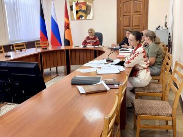 Замглавы Шахтерского округа провела совещание по вопросу прохождения отопительного периода