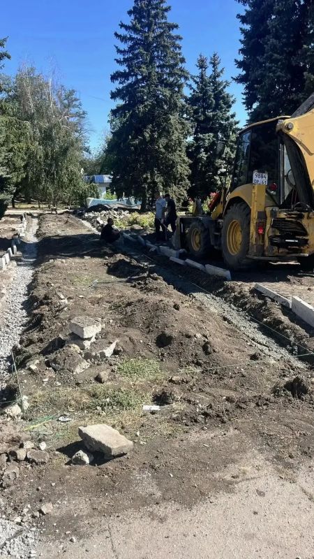 Благоустройство парковой зоны в центральной части г. Тореза выходит на стартовый этап масштабного преображения Благоустройство парковой зоны в центральной части г. Тореза выходит на стартовый этап масштабного преображения
