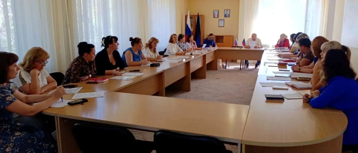 Наталья Бегуненко: В Управе Петровского внутригородского района Администрации г.о. Донецк прошло заседание Комиссии по делам несовершеннолетних и защите их прав Наталья Бегуненко: В Управе Петровского внутригородского района Администрации г.о. Донецк прошло заседание Комиссии по делам несовершеннолетних и защите их прав