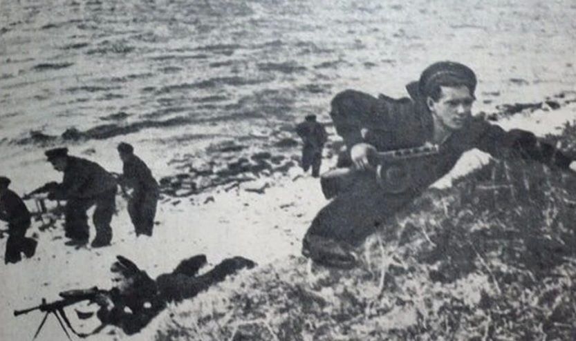 С суши и моря: как 83 года назад освобождали Мариуполь