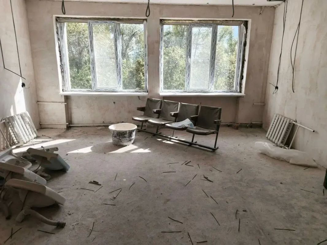 Нижегородские подрядчики продолжают ремонт неврологического отделения горбольницы Харцызска
