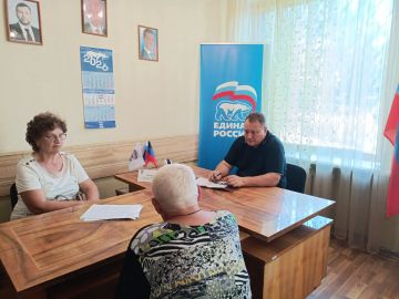 Валентин Левченко: Приём граждан в общественной приёмной партии Единая Россия Киевского района г. Донецка