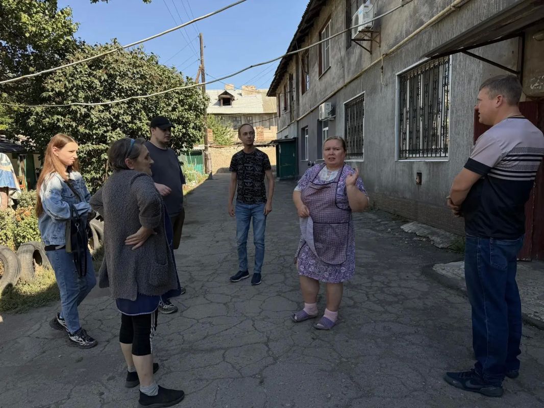 По поручению Главы ДНР Дениса Пушилина, сегодня, 10 сентября, первый заместитель руководителя Управы Кировского внутригородского района Администрации городского округа Макеевка Донецкой Народной Республики Андрей Коренев...