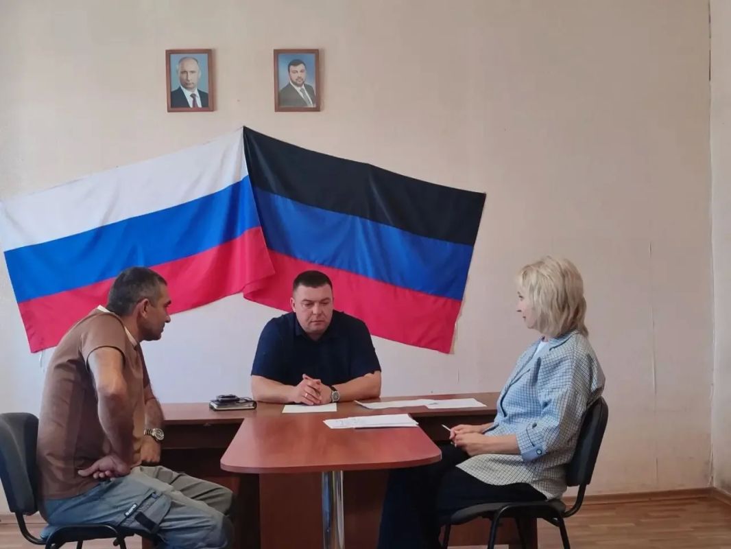 Заместитель главы Администрации муниципального образования Виталий Легчилин провел личный прием граждан в пгт Зуевка Заместитель главы Администрации муниципального образования Виталий Легчилин провел личный прием граждан в пгт Зуевка